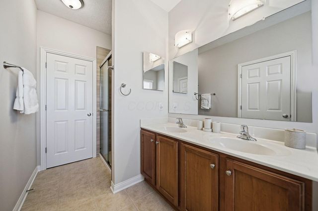 5640 Lantos Road, Dublin, OH 43016