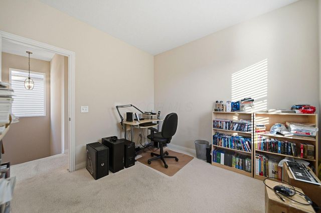 5640 Lantos Road, Dublin, OH 43016