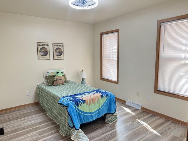 2210 N 15th STREET, Milwaukee, WI 53205