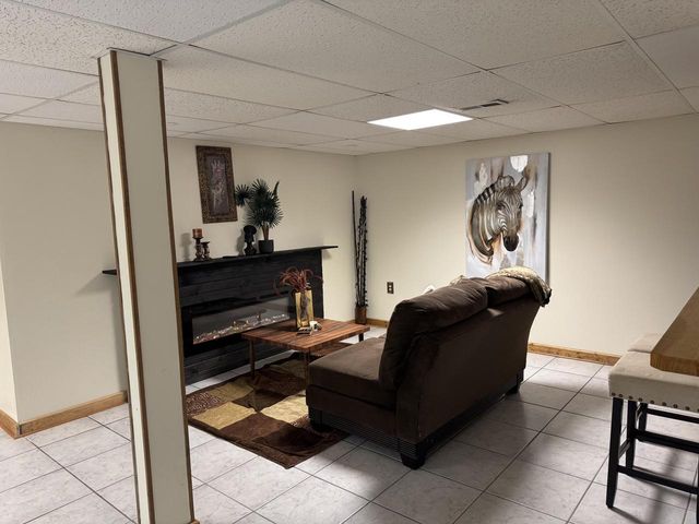 2210 N 15th STREET, Milwaukee, WI 53205