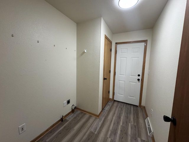 2210 N 15th STREET, Milwaukee, WI 53205