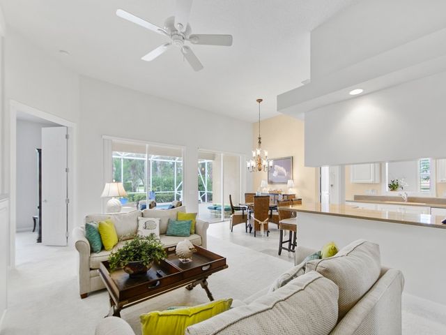 5406 Barbados Square, Vero Beach, FL 32967