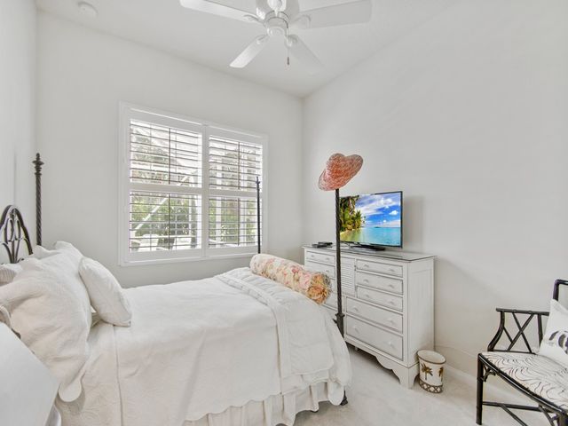 5406 Barbados Square, Vero Beach, FL 32967