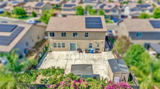 258 Columbus Dr, Manteca, CA 95337