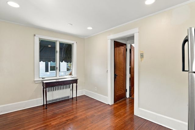 4 Henry Avenue, Woburn, MA 01801