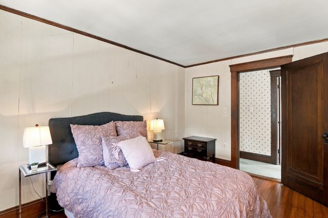 4 Henry Avenue, Woburn, MA 01801
