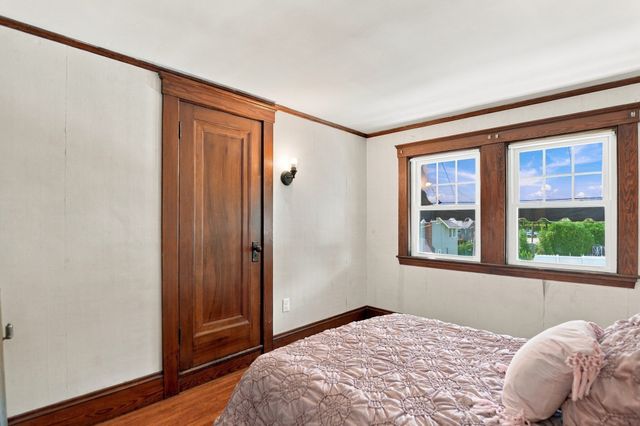 4 Henry Avenue, Woburn, MA 01801