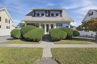 4 Henry Avenue, Woburn, MA 01801