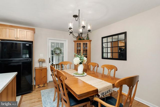 46 HEMPSTEAD RD, Hamilton, NJ 08610