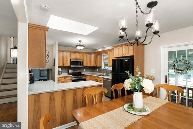 46 HEMPSTEAD RD, Hamilton, NJ 08610