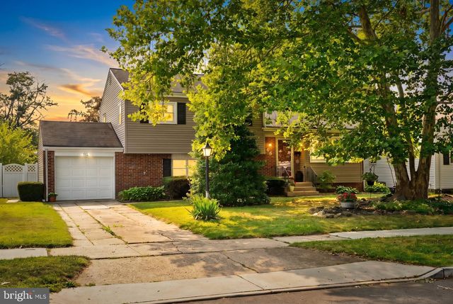 46 HEMPSTEAD RD, Hamilton, NJ 08610