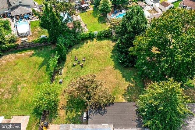 46 HEMPSTEAD RD, Hamilton, NJ 08610