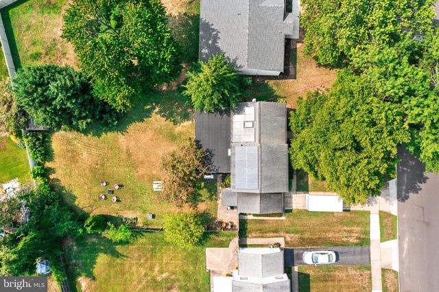 46 HEMPSTEAD RD, Hamilton, NJ 08610