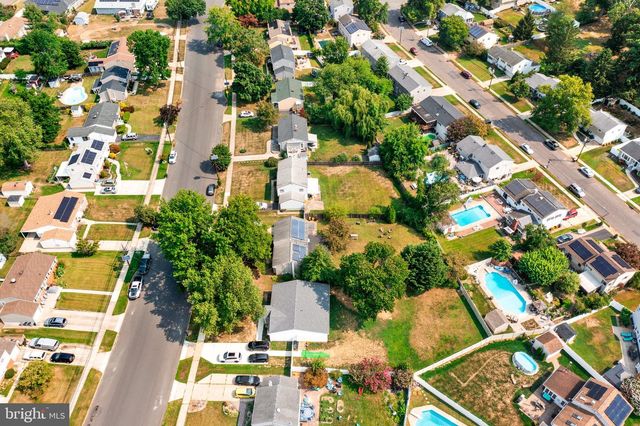 46 HEMPSTEAD RD, Hamilton, NJ 08610