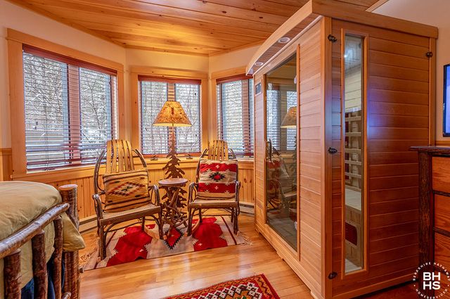 2 Chipmunk Lane, Lake Placid, NY 12946