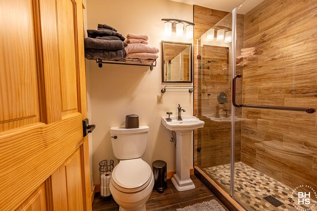 2 Chipmunk Lane, Lake Placid, NY 12946