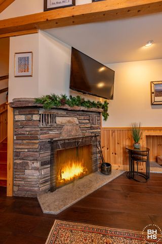 2 Chipmunk Lane, Lake Placid, NY 12946