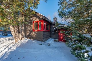 2 Chipmunk Lane, Lake Placid, NY 12946