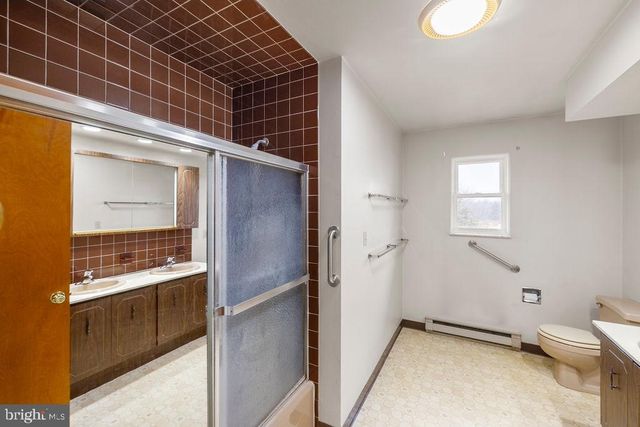 2165 OLD HARRISBURG RD, Gettysburg, PA 17325