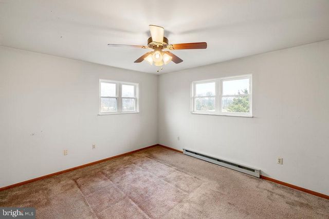 2165 OLD HARRISBURG RD, Gettysburg, PA 17325