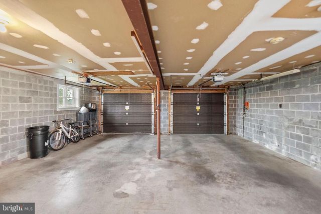 2165 OLD HARRISBURG RD, Gettysburg, PA 17325