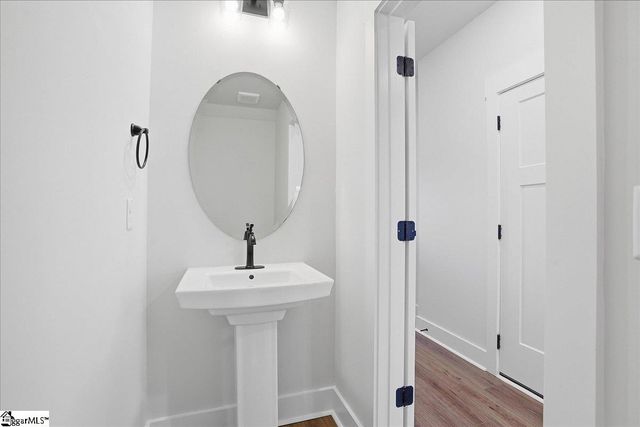 16 Shoemaker Road, Greenville, SC 29617