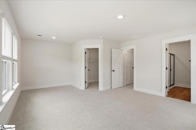16 Shoemaker Road, Greenville, SC 29617