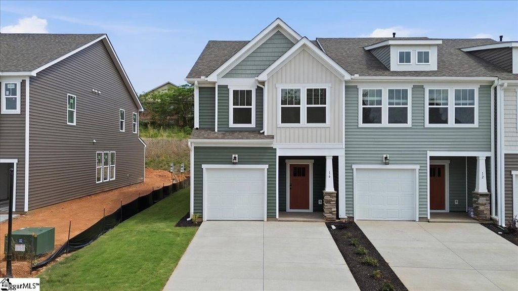 16 Shoemaker Road, Greenville, SC 29617