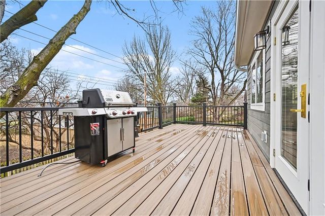 5321 Norwood Road, Fairway, KS 66205