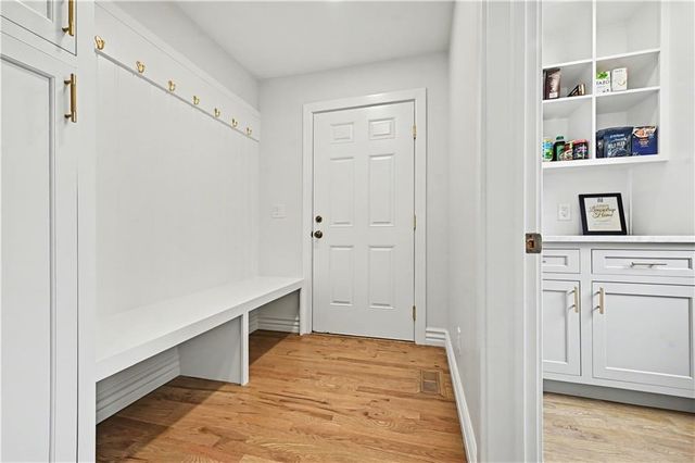 5321 Norwood Road, Fairway, KS 66205