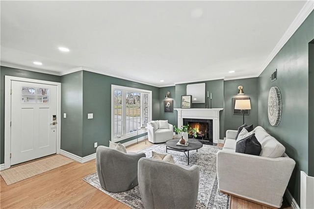 5321 Norwood Road, Fairway, KS 66205