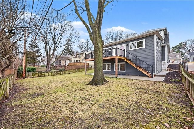 5321 Norwood Road, Fairway, KS 66205