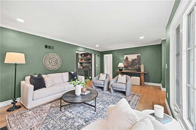 5321 Norwood Road, Fairway, KS 66205