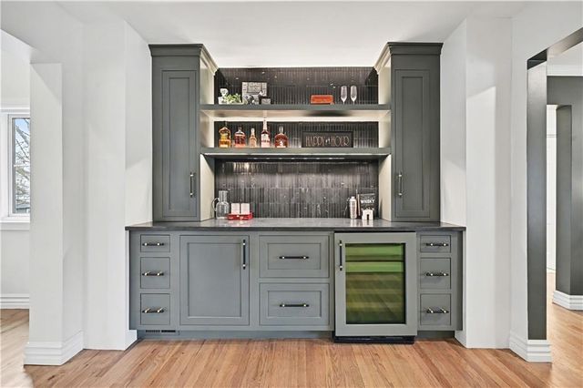 5321 Norwood Road, Fairway, KS 66205