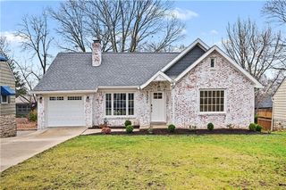 5321 Norwood Road, Fairway, KS 66205