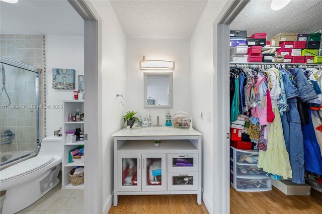 12511 SW 12th Ln, Miami, FL 33184