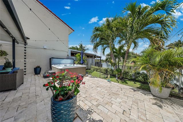 12511 SW 12th Ln, Miami, FL 33184