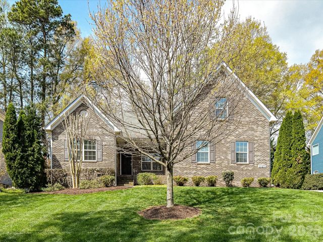 21277 Summerbrook Drive, Cornelius, NC 28031