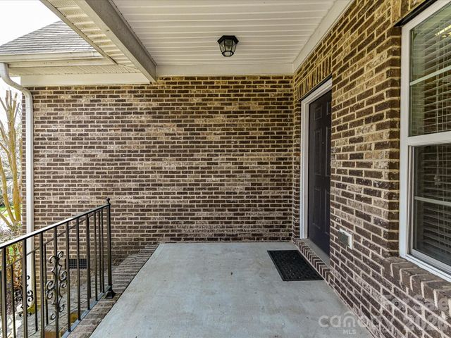 21277 Summerbrook Drive, Cornelius, NC 28031