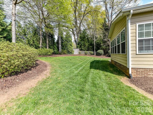 21277 Summerbrook Drive, Cornelius, NC 28031