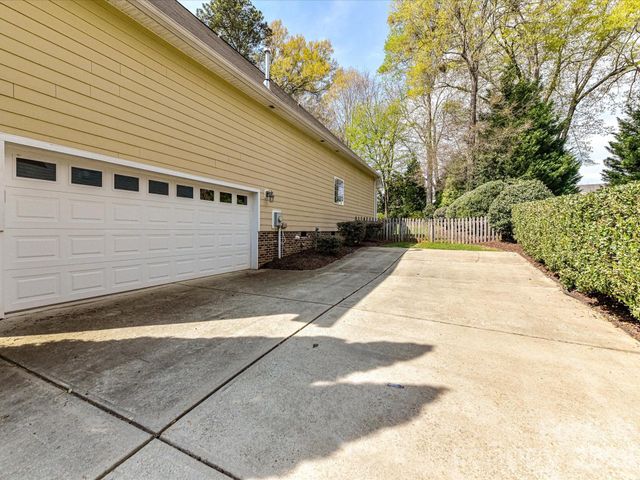 21277 Summerbrook Drive, Cornelius, NC 28031