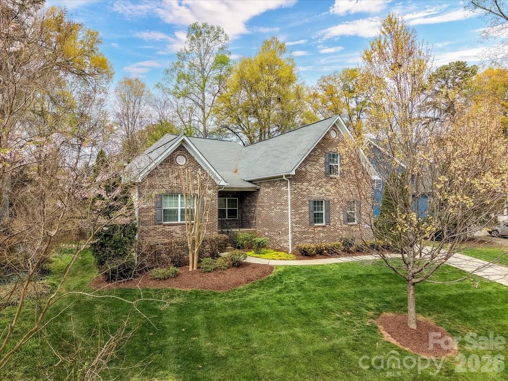 21277 Summerbrook Drive, Cornelius, NC 28031