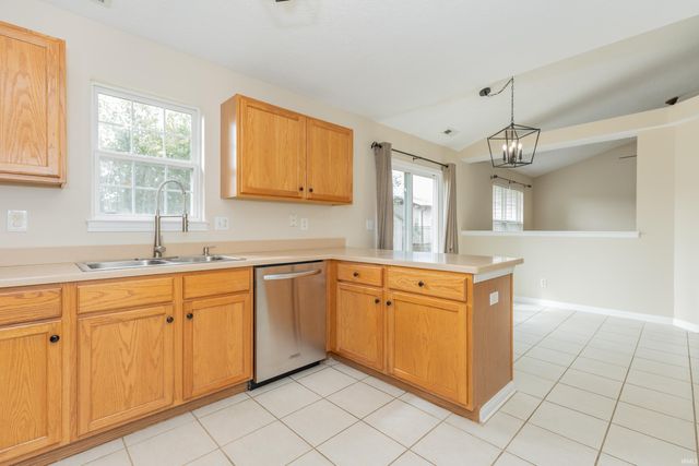 2811 Marcel Court, Evansville, IN 47725