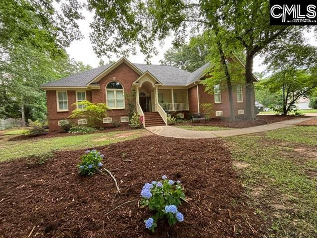 510 Carriage Lake Drive, Lexington, SC 29072