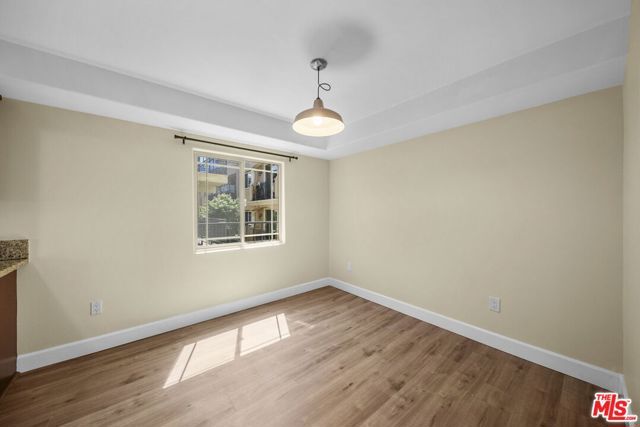 5315 Bellingham Avenue 204, Los Angeles, CA 91607