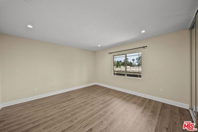 5315 Bellingham Avenue 204, Los Angeles, CA 91607