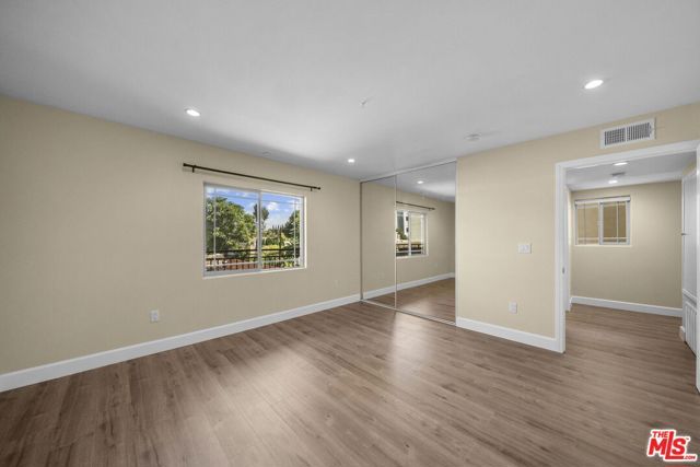 5315 Bellingham Avenue 204, Los Angeles, CA 91607