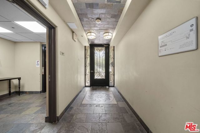5315 Bellingham Avenue 204, Los Angeles, CA 91607
