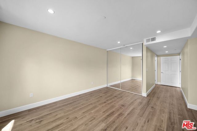 5315 Bellingham Avenue 204, Los Angeles, CA 91607