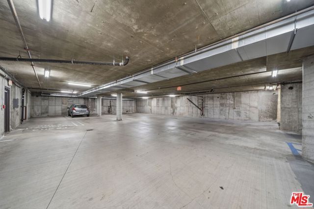 5315 Bellingham Avenue 204, Los Angeles, CA 91607